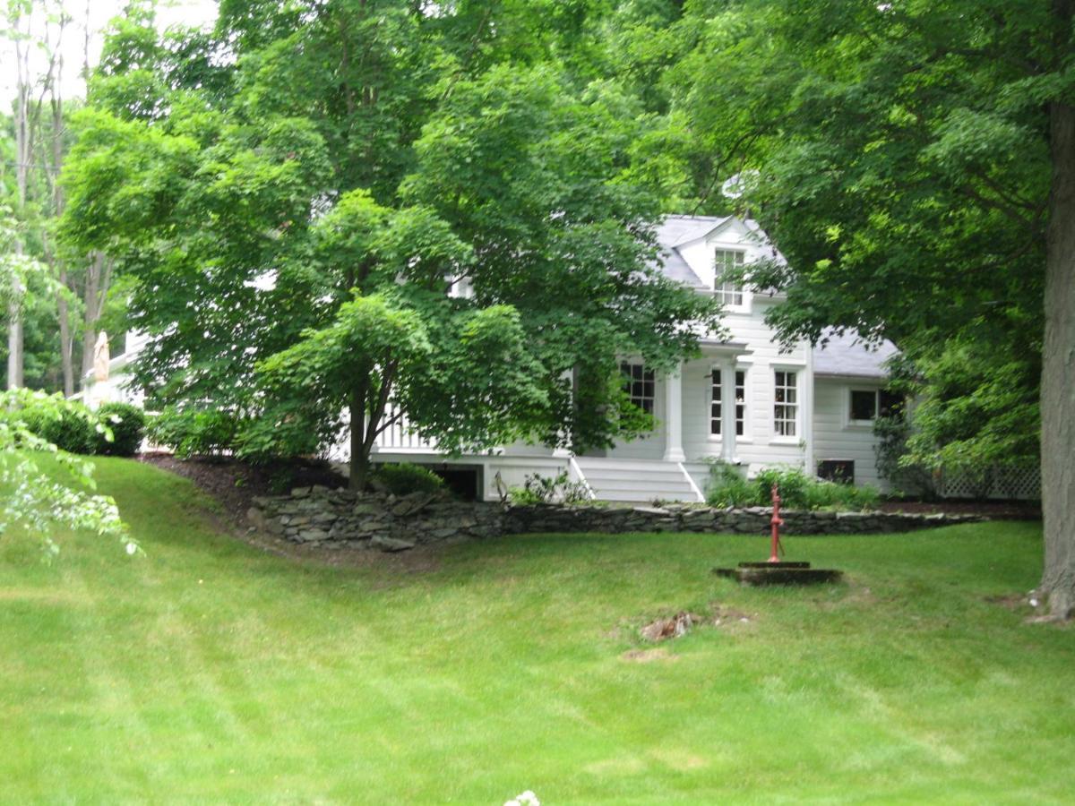 B&B On Seven Acres With Private Bed & Bath Clinton Corners Экстерьер фото