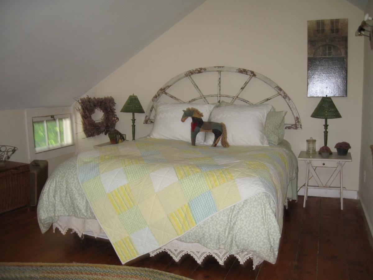 B&B On Seven Acres With Private Bed & Bath Clinton Corners Экстерьер фото